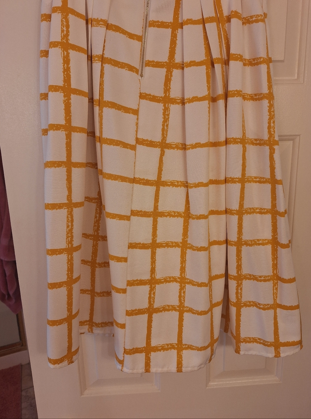 New York and Company Skirt - Picture 6 of 8